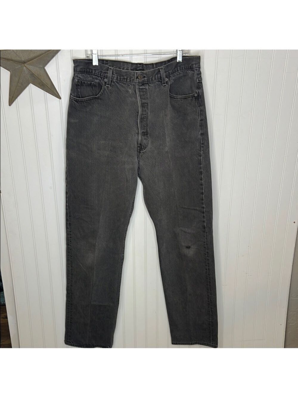 Men's Vintage Levi’s 501 Bat Wing Label Born 08/95 Size 37x34